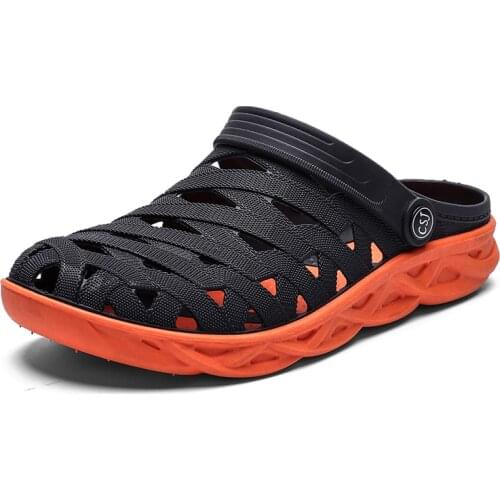 2021 Men And Women Sandals Casual Summer Hole Shoes Clogs Fashion Lovers New Home Garden Beach Flat Slippers