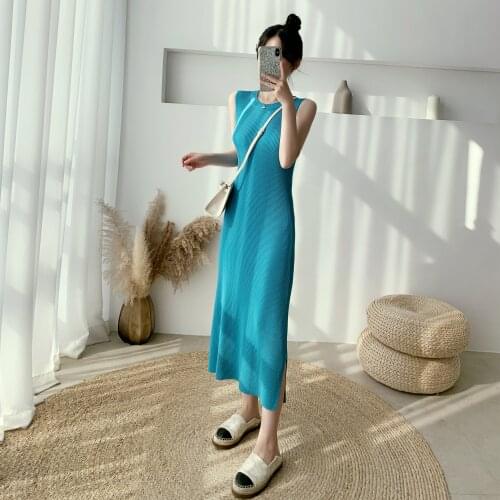 Women Dress Elegant 2021 Knitted Dress Female Summer Temperament Knee-length Bottoming Woman Dress Mid-length Slits Black