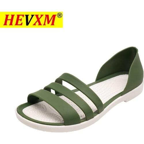 2020 New Summer Women Sandals Flats Casual T-Strap Gladiator Sandals Bling 6 Color Beach Flat Shoes Women Fashion