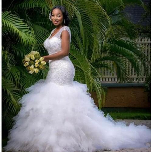 African Style Plus Size Mermaid Wedding Dresses Sparkly Beaded Deep V Neck Bridal Gowns Robe de marriage Wedding Gowns For Black