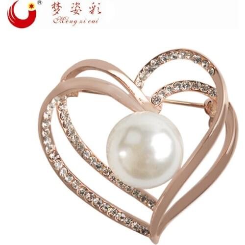 MZC New Lover Big Heart Pearl Brooch Animal Brooches for Womens Male Suit Broche Korean Trendy Exquisite Sweet Brosche Gift