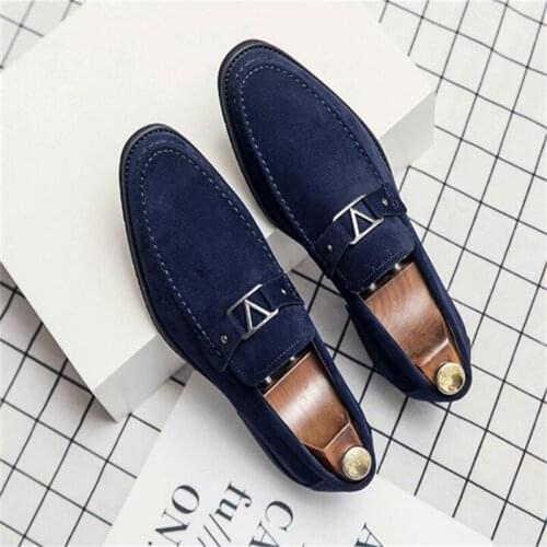 2021 Fashion Men Suede Business Mens Shoes Low Heel Dress Shoes Men Casual Wedding Formal Flat Breathable Shoes Zapatos Hombre