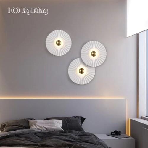 Modern Round LED Wall Lights White Metal Living Room Bedside Stairs Aisle Wall Sconce Art Deco Atmosphere Beautiful Lamp