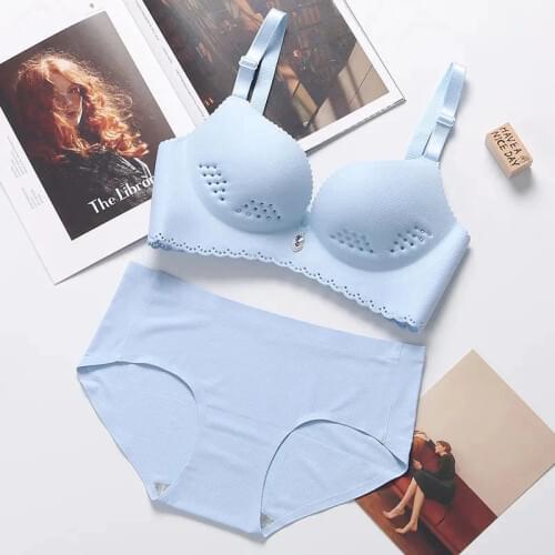 Black Underwear Bra Set for Women Push Up Brassiere Seamless Bra and Panty Set Breathable Deep V Sexy Ladies Bras Lingerie