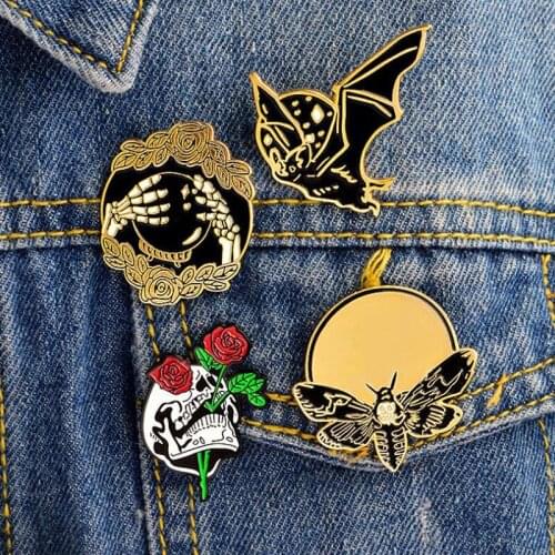 Punk Skull Pattern Metal Badges Pins Brooches for Women Men Rose Flower Bee Lapel Pin Backpack Bags Badge Jacket Boho Jewelry