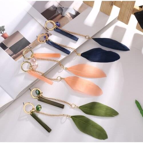 8Seasons Fashion Concise Feather Stud Earrings Black Brown Feather Pendant Vintage Hot Women Earrings Jewelry Accessories,1 Pair