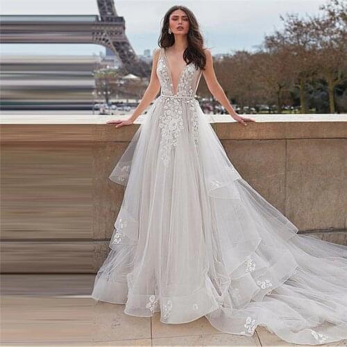 V-Neck Lace Appliques Tulle Lace Appliques Wedding Dresses Bridal Gowns Sleeveless Custom Made Spring Long Robe De Mariage
