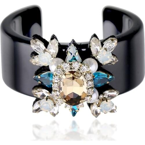 HAHA&TOTO Trendy Black Resin Bangle Cuff Bracelet Inlaid Handmade Crystal Beaded Flower Statement Bracelet Women Jewelry 3325