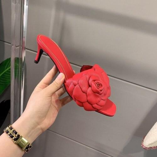 Nude Gold Silver Rose Petal Kitten Heel Slippers Summer Leather Sandals Ethnic Style Women Wedding Party Shoes Feminine