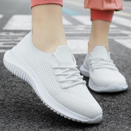 Summer Breathable Women Sport Shoes White Sneakers for Women Running Shoes Woman Sports Shoes Ladies Knitted Bascket Femme D-822