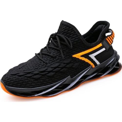 Spring 2020 New Flying Woven Sports Casual Trend Shoes Thick Bottom Mens Shoes Mens Shoes Sports Shoes
