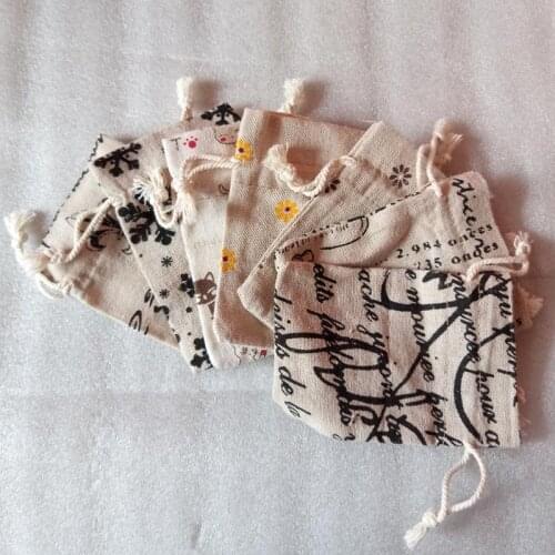 10pcs 7*10cm Cartoon printing multicolor Vintage Sack Burlap Gift Candy Bags Wedding Party Pouch Drawstring Jute Bag Supply