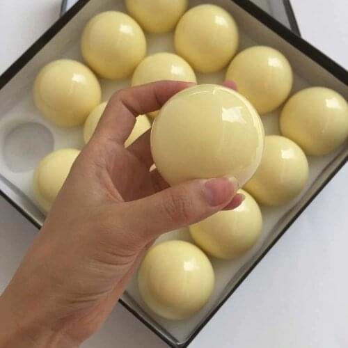 2016 New Single 1pc Resin Magnetic White Ball 57.25mm Coin Billiard Table Magnet White Ball 2 1/4 Billiards Pool Magnetic Balls