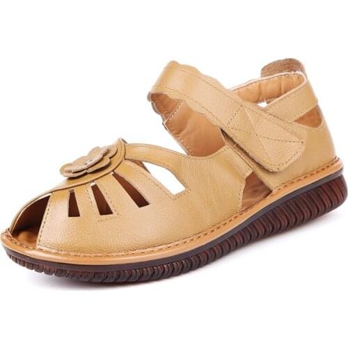 Promotion Summer Hollow Breathable Genuine Leather Womens Sandals Shoes 2021 New Flowers Mother Sandals Flat Comfortable Shoes