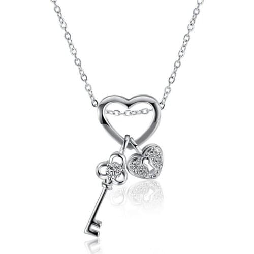 Delicated Silver Color Key Lock Heart Pendant Necklace Romantic Engagement Jewelry For Women Fashion Heart Necklace Gift
