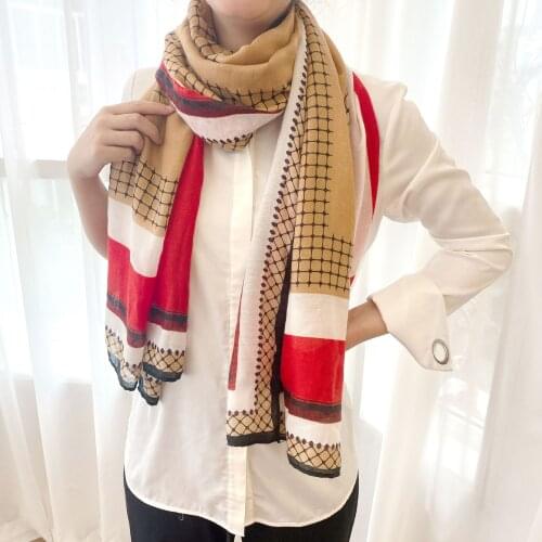Autumn And Winter New Fashion Printed Cotton And Linen Scarf Fringed Decoration Female Big Shawl Bib