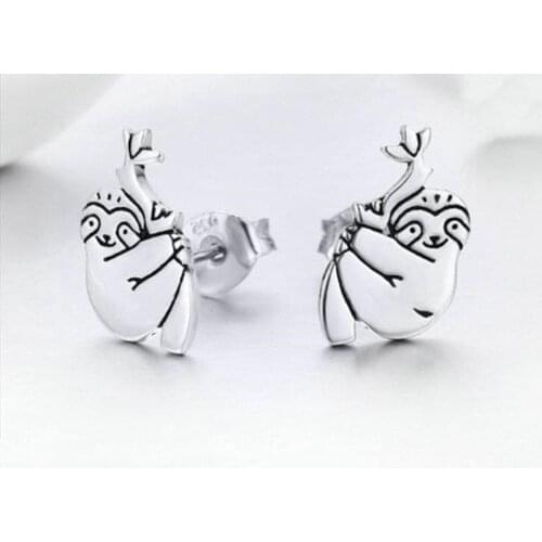 Simple and delicate cute animal small sloth geometric pattern jewelry ladies engagement wedding gift earrings