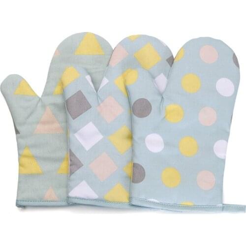 2Pcs/Set Practical Microwave Oven Gloves Heat Resistant Non-slip Mitts Home Restaurant Kitchen Supplies