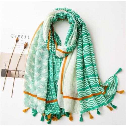 2020 Women Spain Fashion Bohemian Ethnic Long Viscose Shawl Scarf Winter Plus Size Warm Wrap Pashmina Tassel Muslim Hijabs Sjaal