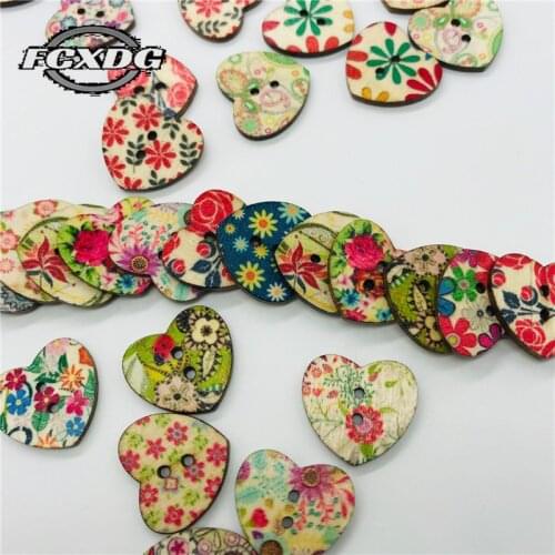 Handicraft Accessories Wooden Heart Buttons Scrapbooking Accessories Flowers Colored Buttons Sewing Supplies Button for Clothing