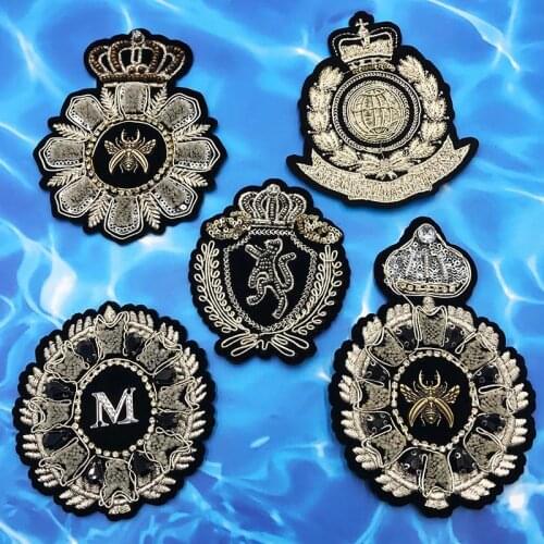Beaded Metal Bee Toothbrush Embroidered Medal Icon Sew on Patches For Clothing DIY Stripes Clothing Patchwork Stickers Badges