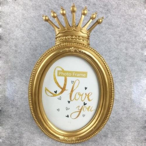 European retro embossed resin Crown Photo Frame Pendulum Creative Home 7 "desktop photo frame desktop Decoration Home Decoration