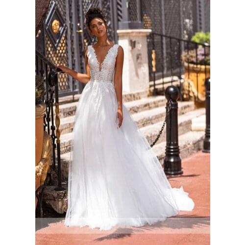 Beach Wedding Dresses 2021 Lace Applique Tulle Deep V Neck Backless Bridal Gowns Long A-line Floor Length Simple Robe De Mariee
