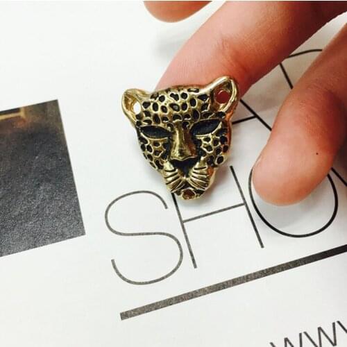 Vintage Metal Leopard Head Pendant Charms 2.2cm Animal Leopard Diy Jewelry Bag Clothing Accessories Wholesale