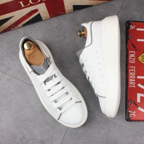 Korean style men casual white shoes streetwear genuine leather flats shoe young gentleman platform sneakers mans footwear zapato