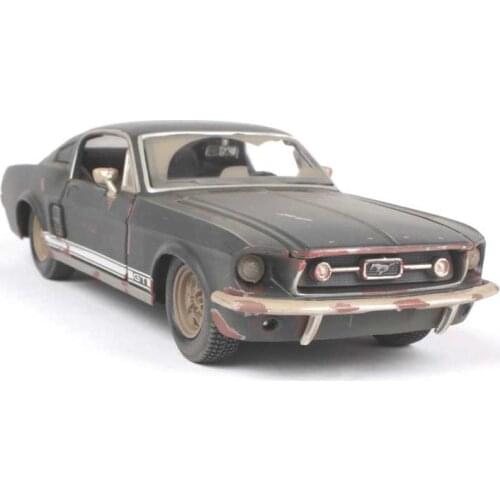 1/24 Scale simulation alloy diecast vehicle metal 1967 mustang GT Muscle sports car model adult child boys collection gift shows