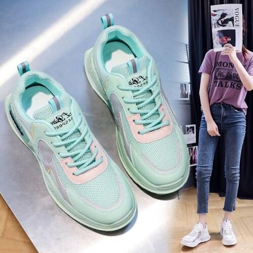 Casual old shoes female 2021 new Korean version of the thick-soled sports shoes student white shoes Korean color matching