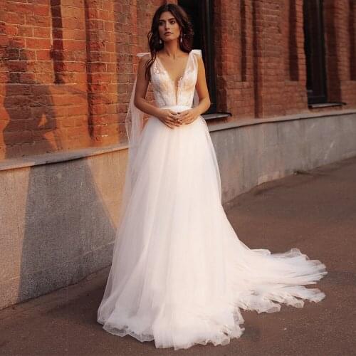 2021 Elegant V Neck Beach Wedding Dresses A Line Sweep Train Simple Tulle Bridal Dress with Bowknot Boho Bride Party Gowns