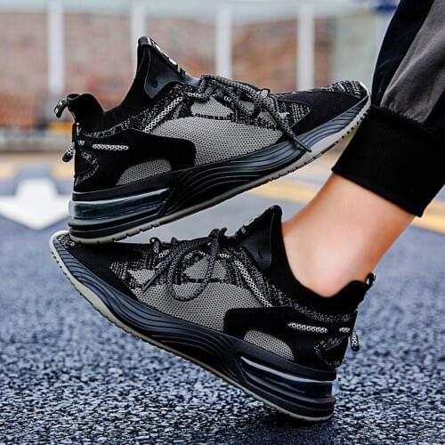 New Autumn Mens Casual Shoes Light and Comfortable Sports Outdoor Casual Shoes Mens Walking Shoes Mens Fashion Sports Shoes