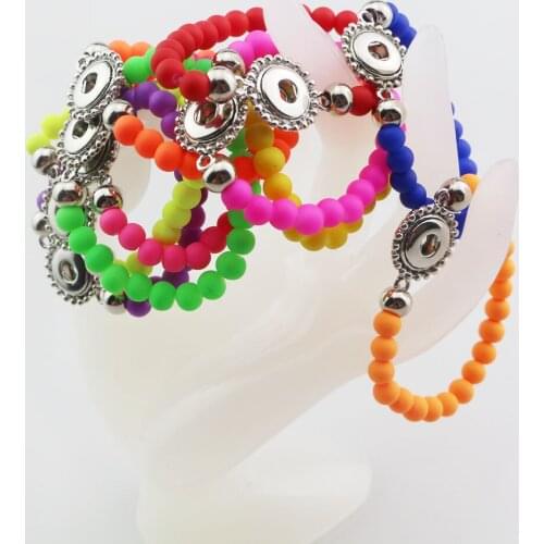 2PC 15cm Children 6mm Acrylic Beads Handmade Elastic Bracelets 12mm metal Snap Button Bracelets Jewelry for kids 10color