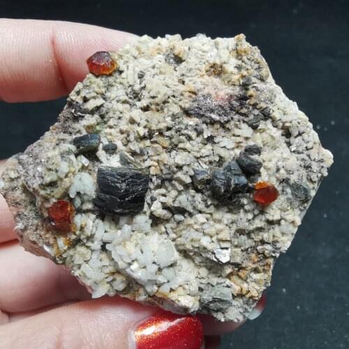59.7g100% natural garnet and crystal symbiosis mineral aura healing original stone teaching specimen QUARTZ GEM home decoration