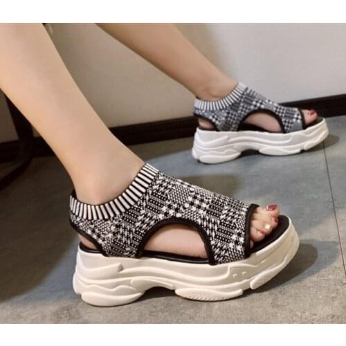 High Quality Women Summer Shoes Peep Toe Casual Flat Sandals Ladies Breathable Air Mesh Women Platform Sandals