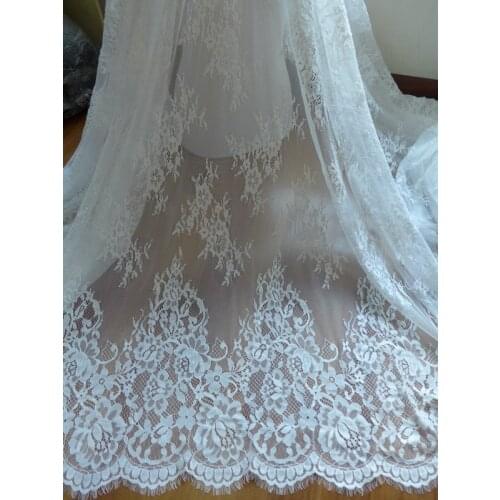 High Quality 2017 Latest French African White Eyelash Lace Fabric Floral Embroidered Tulle Lace Fabric For Wedding