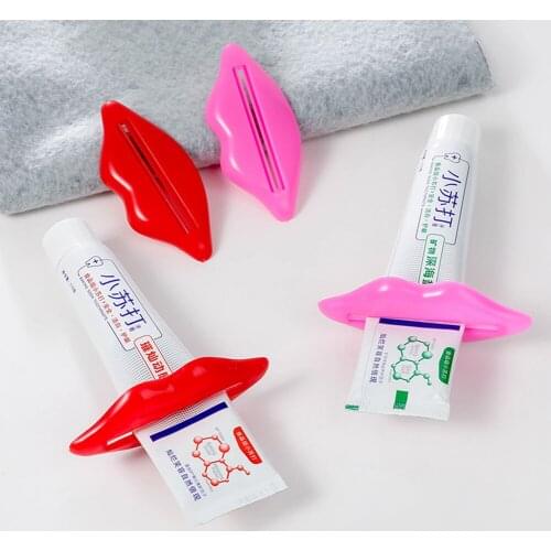 2Pcs Unique Toothpaste Tube Squeezer Creative Red Lip Shapes Toothpaste Extruder Portable Plastic Squeezer Homehold Accessories