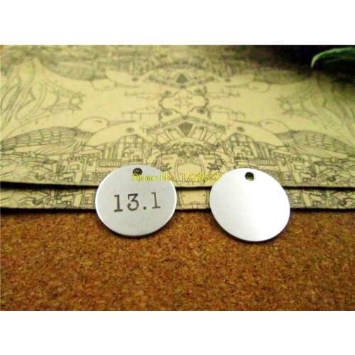 20pcs--20mm stainless steel circle round " Half marathon 13.1 miles" version 2 one side DIY Charms Pendants