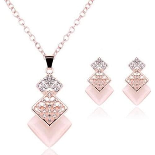 Fashion Gold Color Jewelry Sets Pink Natural Stone Crystal Beads Geometric Pendant Necklace Earrings Sets Women Wedding Party