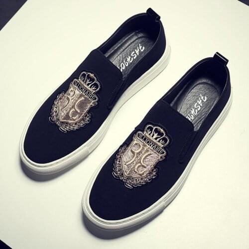 2021 Autumn New Man Leather Casual Shoes Man Fashion Slip-On Man Luxury Embroidery Suede Leather Shoes Trend Loafers