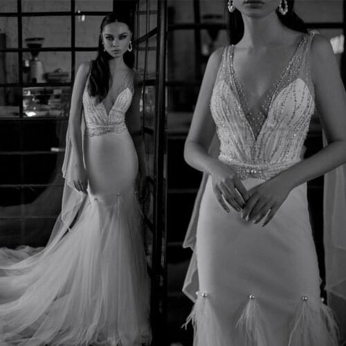 2020 Wedding Dresses V Neck Lace Appliques Beads Feather Bridal Gowns Custom Made Sweep Train Mermaid Wedding Dress