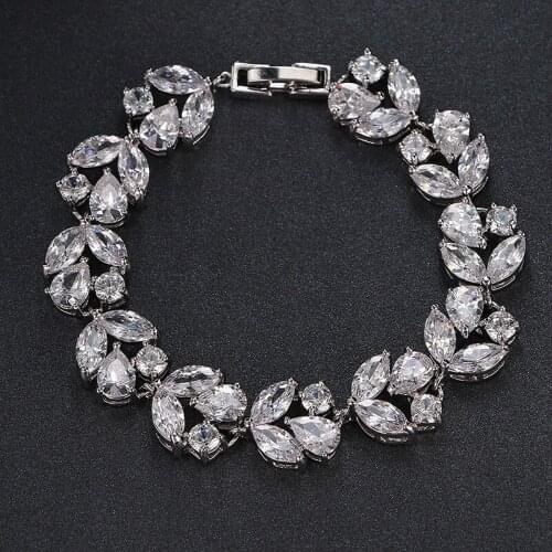 Beautiful Clear Rhinestone Bracelets For Women Christmas Gifts Jewelry Wholesale Price Charm Bracelets&Bangles B-013