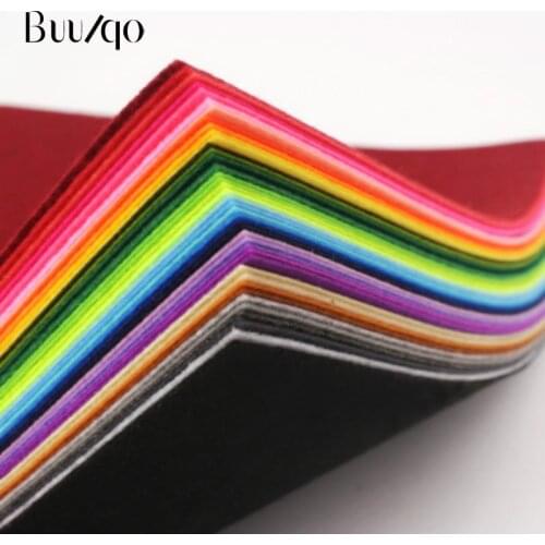 20pcs/lot 15x15cm Mix Colors Non Woven Felt Fabric 1mm Thickness Polyester Cloth Felts DIY Bundle For Sewing Dolls Crafts