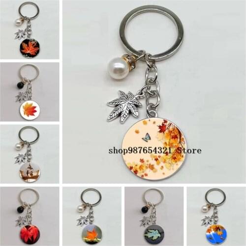 New Maple Leaf Keychain Chic and Charming Figure Car Bag Pendant Keychain Student School Bag Pendant Keychain Jewelry