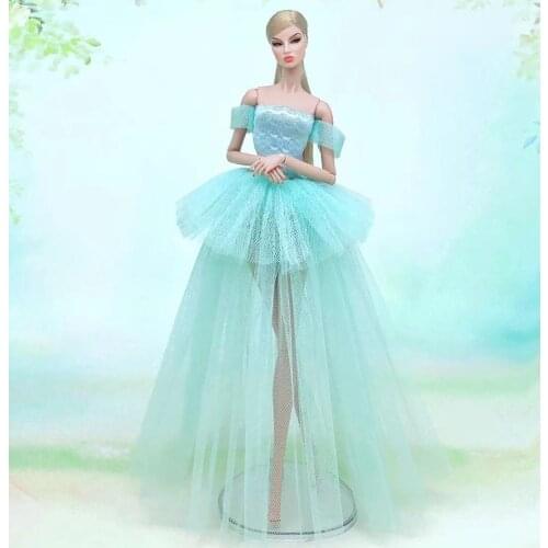 The new case for Barbie clothes fashion whole surrounded by a variety of wedding big skirt princess dress
