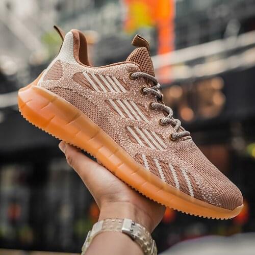 Mens shoes 2021 spring and autumn new flying line breathable sports casual shoes running shoes travel shoes lovers trendy shoes