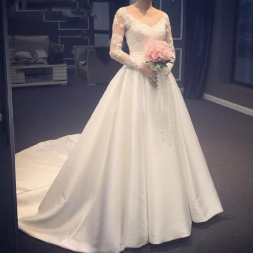 2020 Long Sleeves Lace Wedding Dresses V Neck A Line Appliques Lace Summer Garden Fashion Satin Bridal Gowns Custom Made