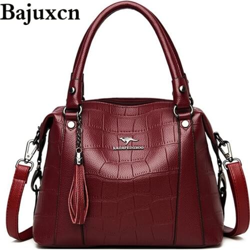 Luxury handbag fashion crocodile pattern handbag high quality leather one shoulder messenger bag 2021 new tassel Boston bag