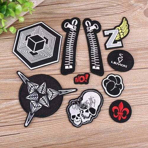 Custom ci xiu hua Badge Cloth Stickers Patch Fashion Brand Clothes Decoration Hole Patching Stickers